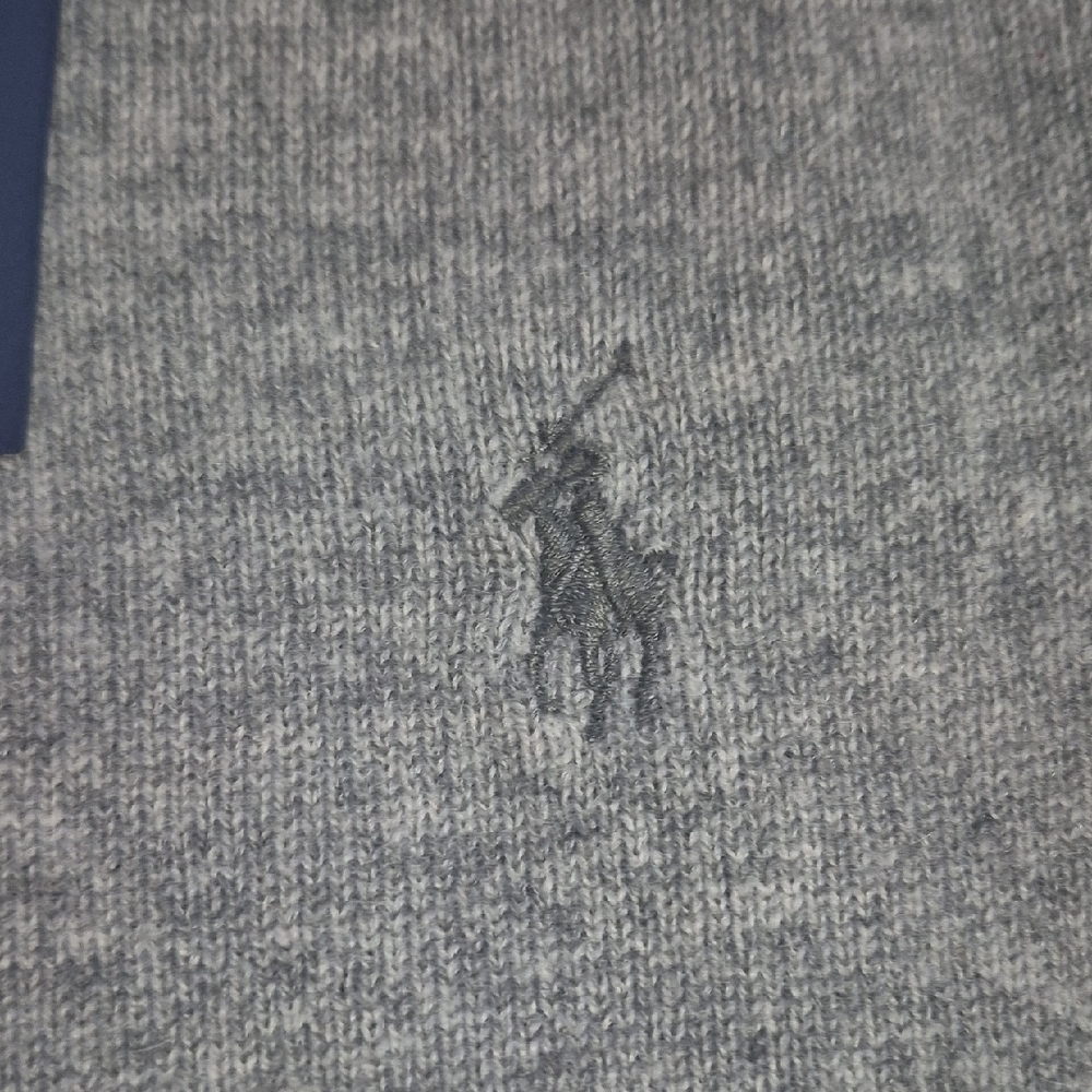 Ralph Lauren Two-Tone Gray Cashmere Crewneck Sweater - Picture 5 of 7